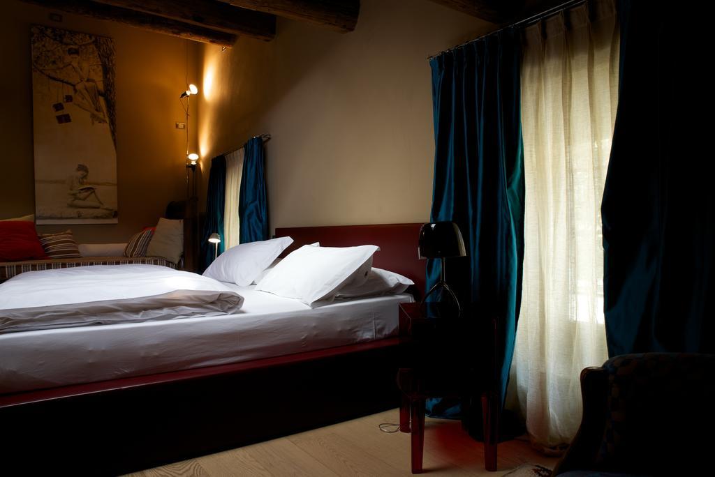 Bed and Breakfast Damaranto Residenza e Cucina Soave  Habitación foto